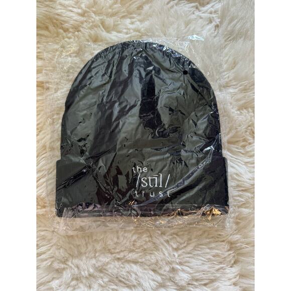 Unbranded Other - New Black Beanie (the stil trust logo) unisex hat winter fall warm